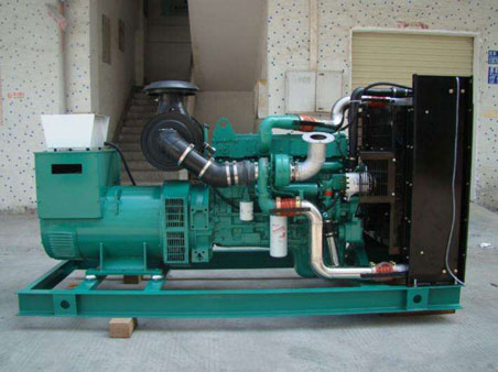 柳州1100kw康明斯柴油发电机组图片 柳州1100kw康明斯柴油发电机组图片