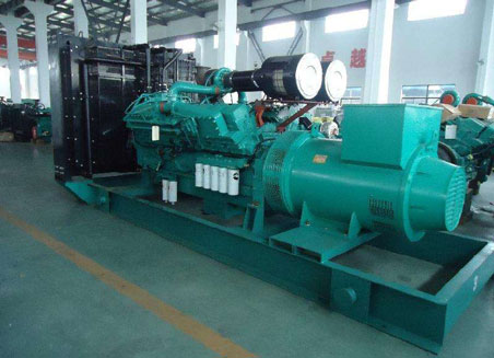 柳州800kw康明斯柴油发电机组图片 柳州800kw康明斯柴油发电机组图片